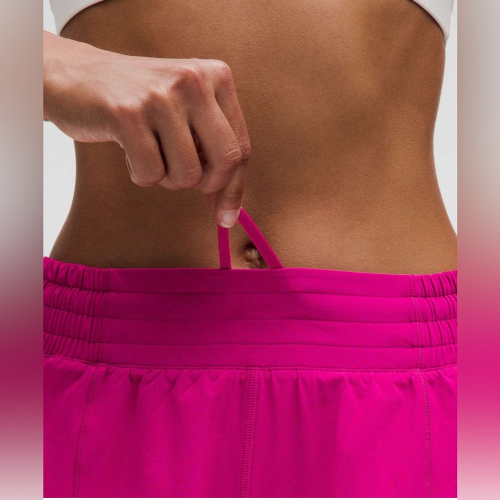 🦩Lululemon Size 2 Ripened Raspberry Hotty Hot High-Rise Lined Shorts (4” Inseam) - Picture 9 of 14